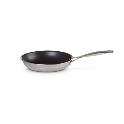 223383 neprilnava panev classic 20 cm stribrna nerezova ocel le creuset