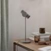 180128 3 stolni led lampa stage blomus seda 4