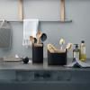 Distributeur de savon liquide 150 ml, noir, silicone, Eva Solo