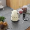 188258 2 smeg konvice s regulaci teploty kremova scena 03