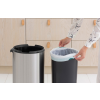 Poubelle à couvercle tactile TOUCH BIN NEW 30 l, noir mat avec couvercle mat, Brabantia