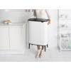 Poubelle à couvercle tactile BO 60 l, blanc, Brabantia