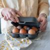 Boîte de rangement pour œufs EGGS TO GO MINI 17 cm, pour 6 œufs, gris cendré naturel, Koziol