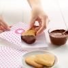 Moule à découper pour biscuits 25 cm, cœur, rouge, Lékué