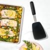 Spatule GOOD GRIPS 32 cm, noir, silicone, OXO