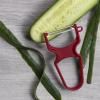 219719 1 skrabka na zeleninu rapid 11 cm rovne ostri cervena plast victorinox