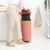 221753 3 pedalovy odpadkovy kos newicon 30 l teple medena ocel brabantia