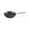 225267 5 neprilnava panev toughened 24 cm cerna hlinik le creuset