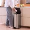 225909 2 pedalovy odpadkovy kos bo 30 l matna ocelova ocel brabantia