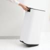 226080 4 pedalovy odpadkovy kos bo 30 l matna cerna ocel brabantia