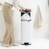 226080 6 pedalovy odpadkovy kos bo 30 l matna cerna ocel brabantia
