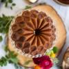 152111 2 forma na babovku koruna crown bundt zlata nordic ware
