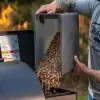 230665 2 drevene pelety signature blend 9 kg traeger
