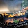 230626 9 peletovy gril ironwood cerna traeger