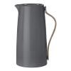 161591 vakuova termoska na kavu emma 1 2 l grey danish modern 2 0 stelton
