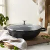 203109 6 wok 30 cm bazalkova litina staub