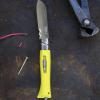 232507 1 kapesni nuz n 09 diy 8 cm zluta plast opinel